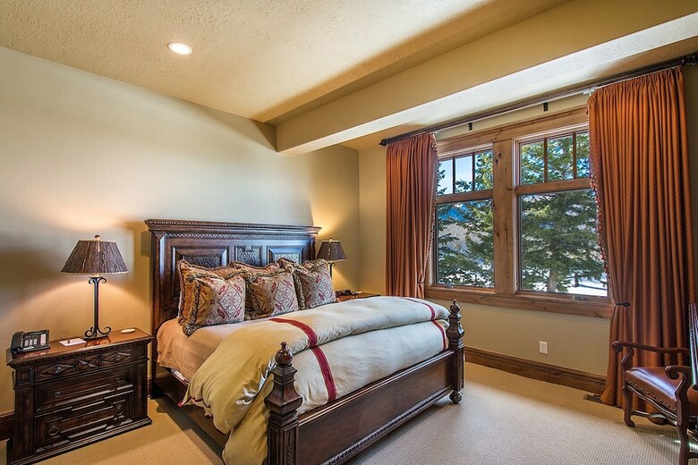 Whitetail Lodge - Five Bedroom Home