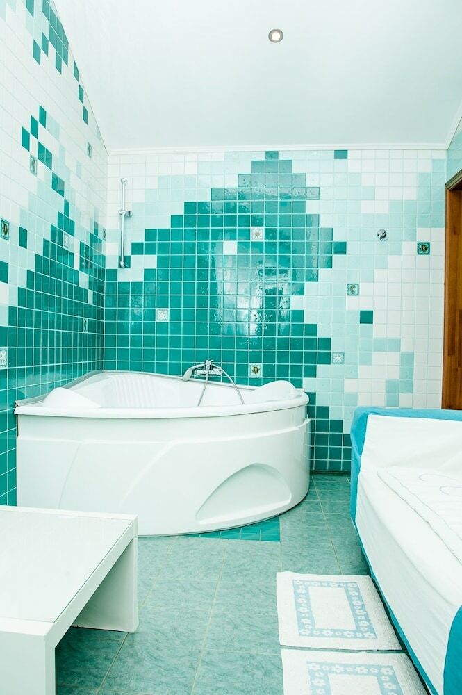 Hotel Monetniy Guest House