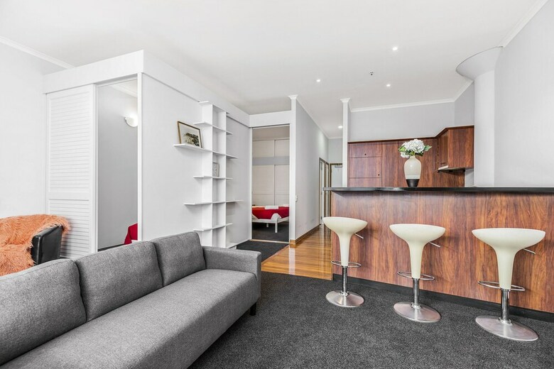 Two Bedroom Waterfront & City Apartment