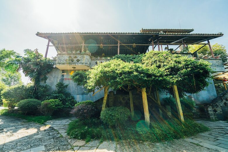 Green Peak Resort
