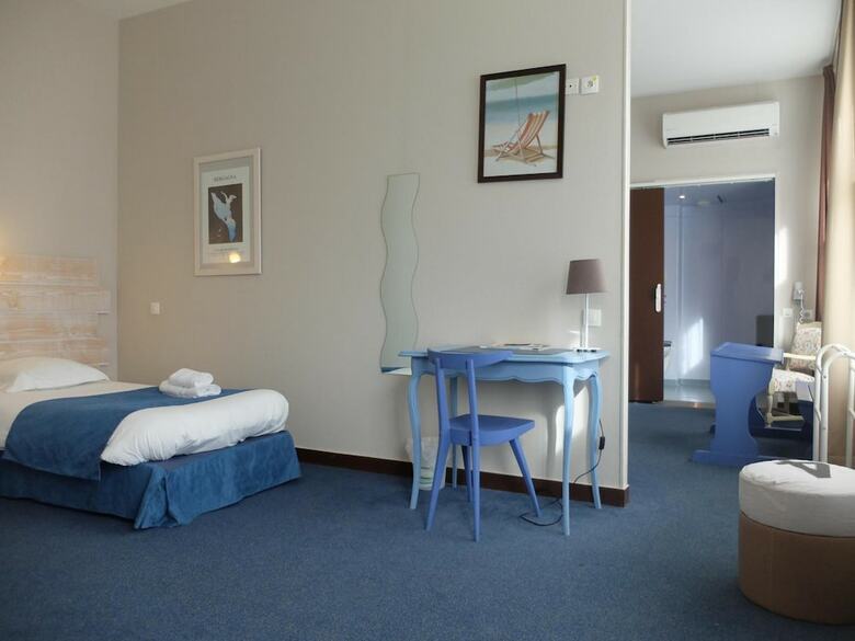 Hotel H�tel Les Pins