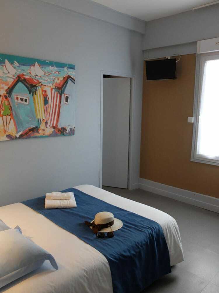 Hotel H�tel Les Pins