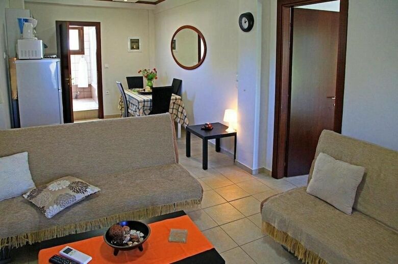 Aparthotel Dionysos Apartments
