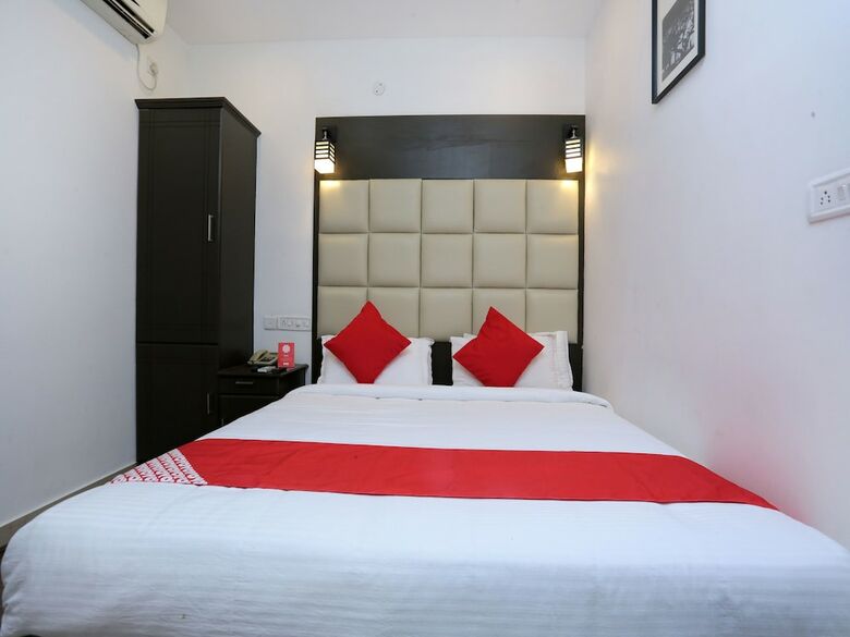 Hotel Oyo 14375 Qube