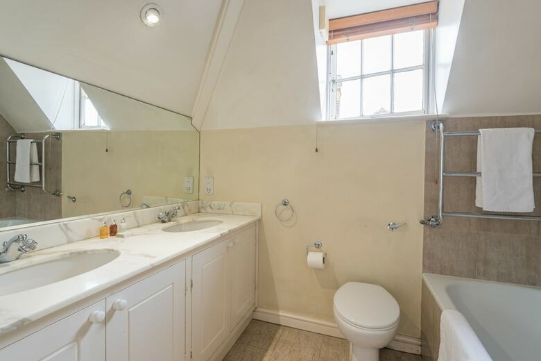 Charming Golders Green Home By Hampstead Heath
