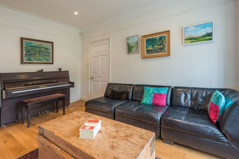 Charming Golders Green Home By Hampstead Heath