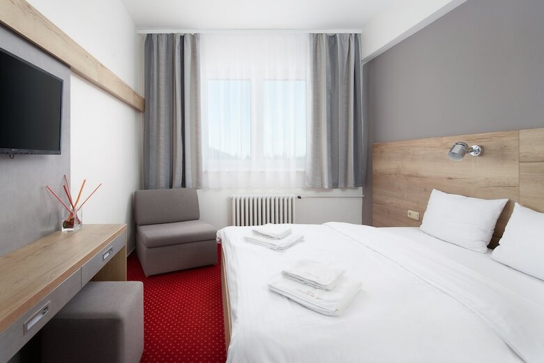 Hotel ?ervenohorsk� Sedlo