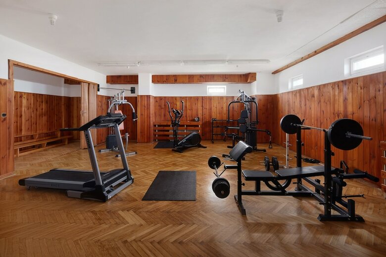 Hotel ?ervenohorsk� Sedlo