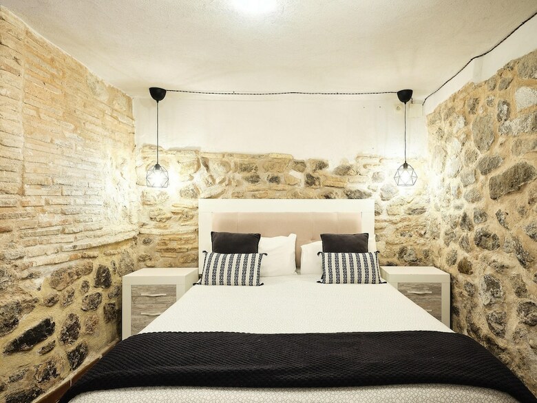 Apartamentos La Casa Del Lir�n By Toledo Ap