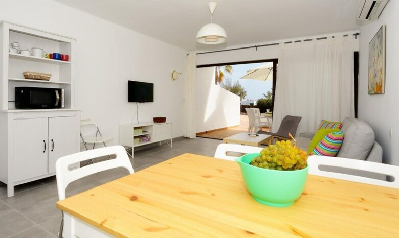 106015 -  Apartment In T�as