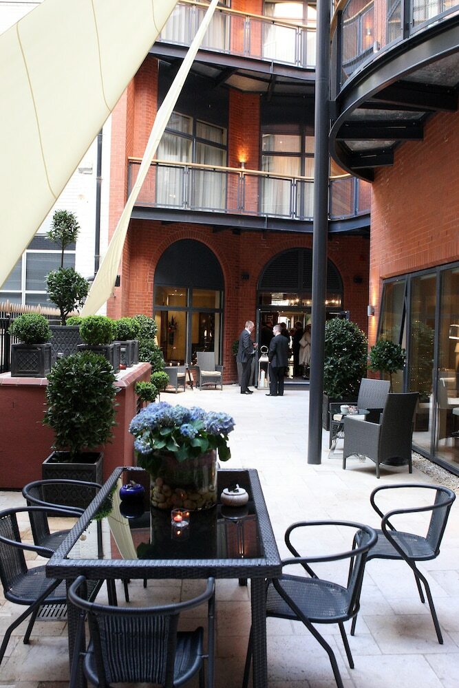 Aparthotel The Chambers - Park Place - Apartments