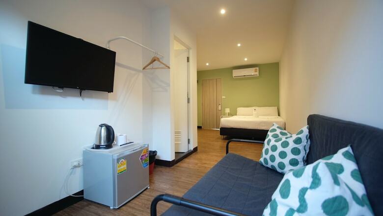 Hotel Resort V - Mrt Huai Khwang