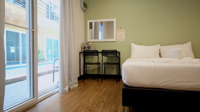 Hotel Resort V - Mrt Huai Khwang