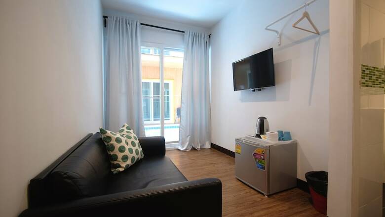Hotel Resort V - Mrt Huai Khwang