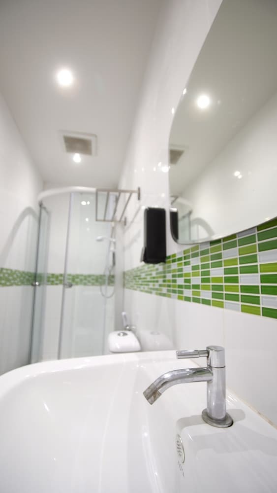 Hotel Resort V - Mrt Huai Khwang