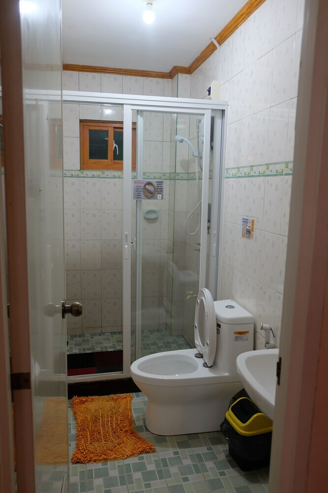 The Orange House - Vigan Villa