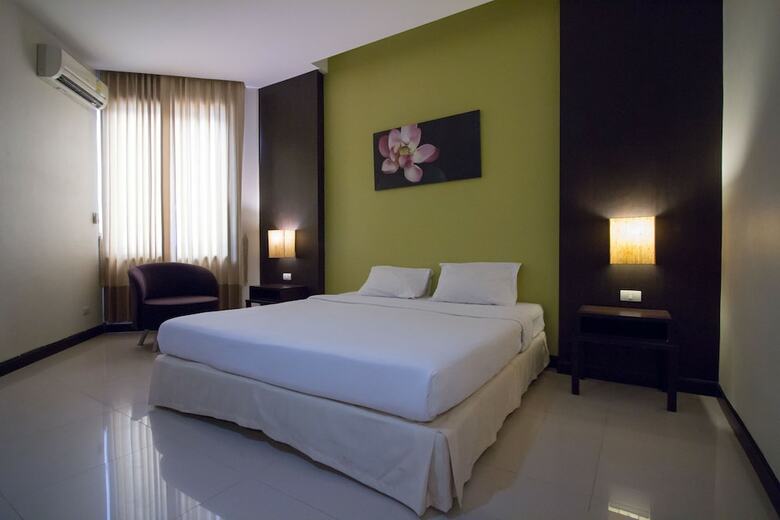 Hotel Jumbo House