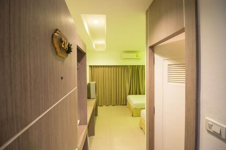 Hotel Jumbo House