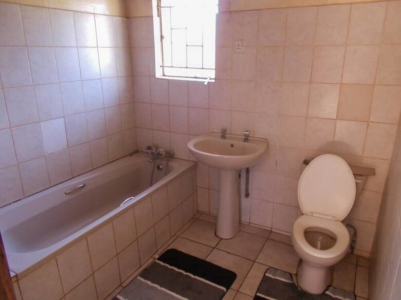 Hotel Jojomo Guest House