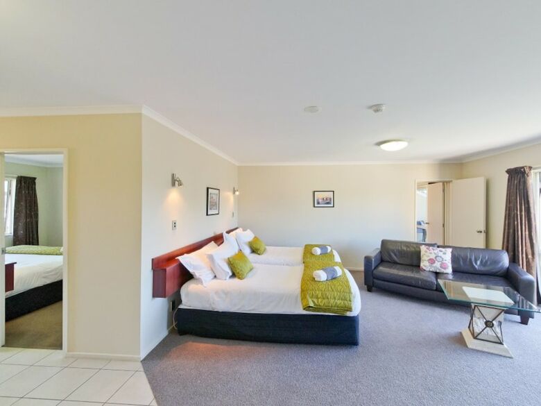 Avenue Motor Lodge