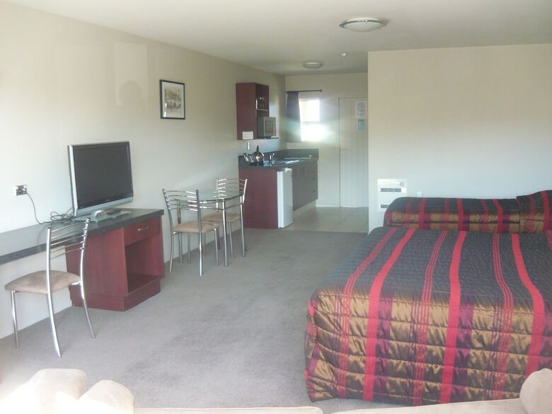 Avenue Motor Lodge