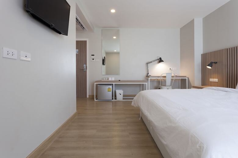 Easy Hotel 2