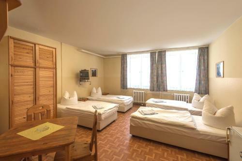 Hostal Pension Schwalbenweg