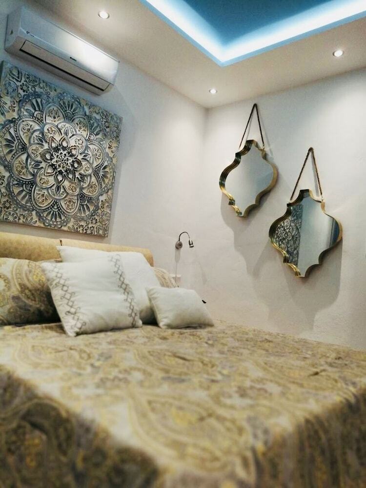 Apartamentos Theoxenia Suites
