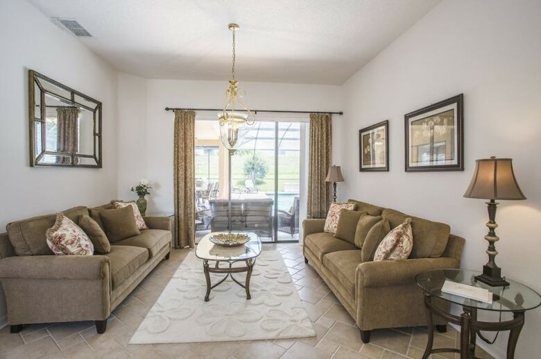Legacy Park 326 - Five Bedroom Villa With Private Pool