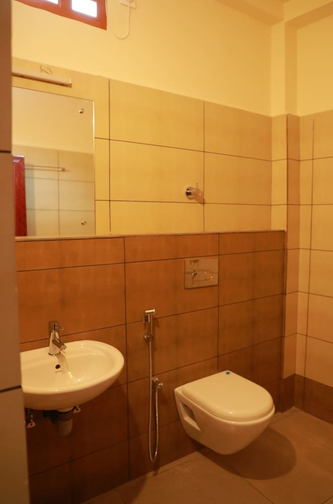 Hotel Wayanad Royal Crown