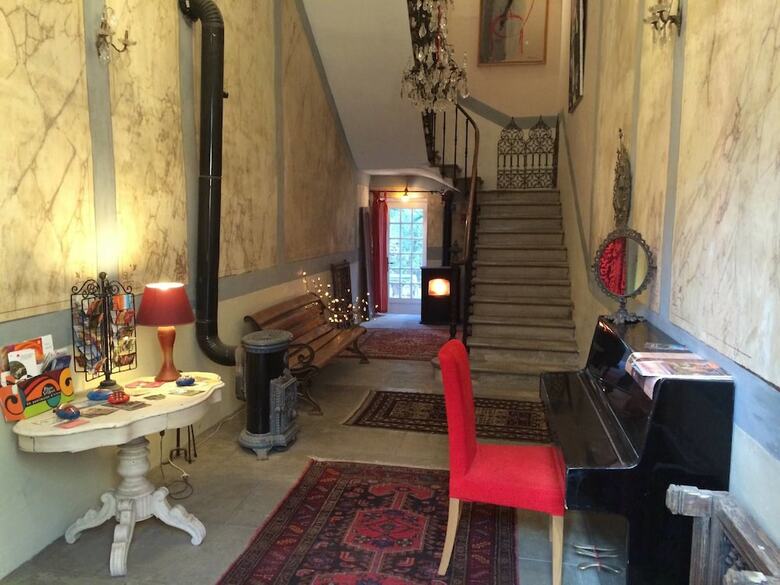 Hotel Chambres D'h�tes La Cour D'�t�