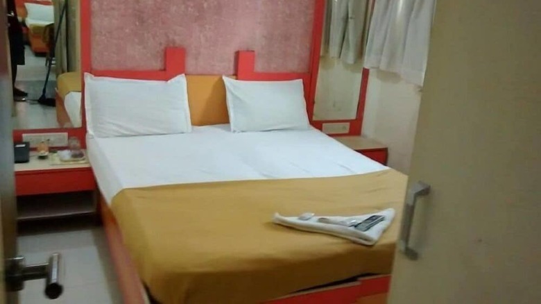 Hotel Room Maangta 127 - Andheri