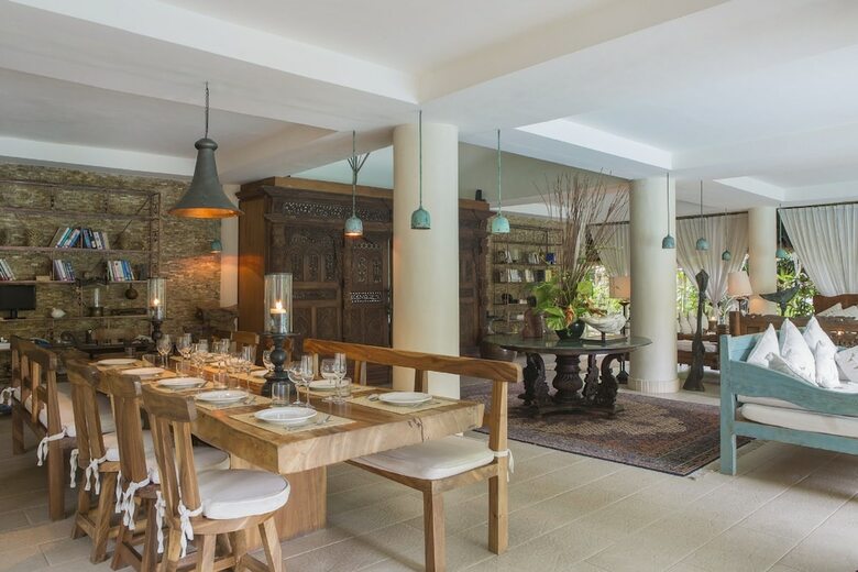 Citrus Tree Villas - Layla