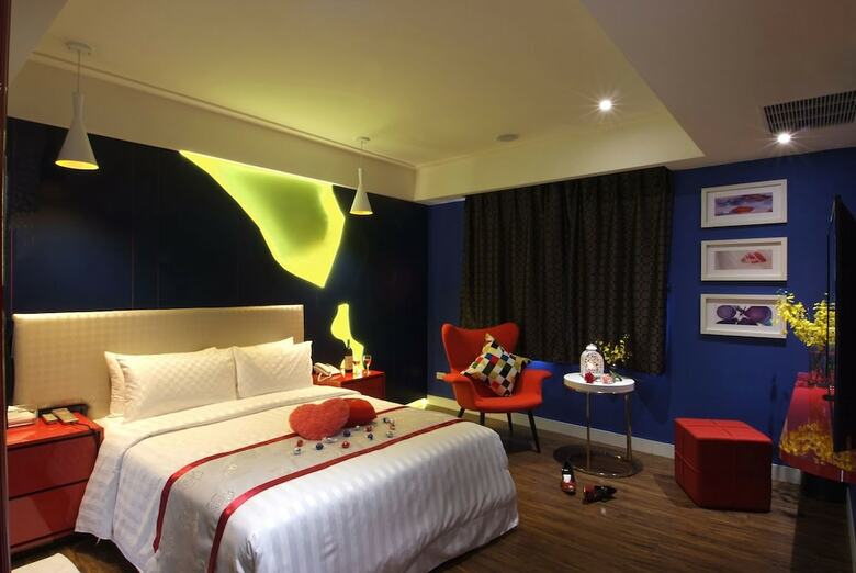 Cai-lai Hotel