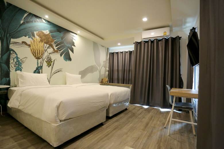 Hostal Bangkok Oasis Hotel