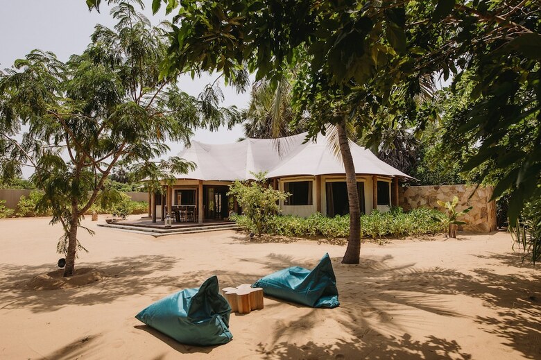 Hotel Karpaha Sands