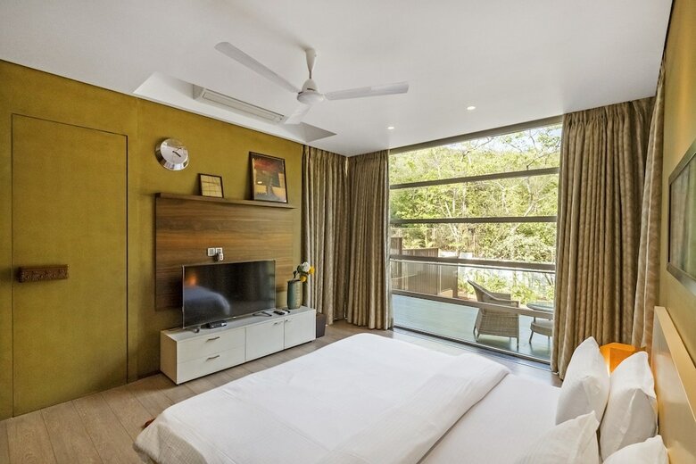 Guesthouser 4 Bhk Villa 4238