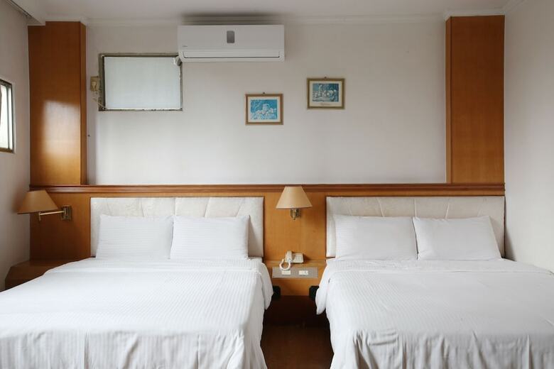 Long Shan Hotel