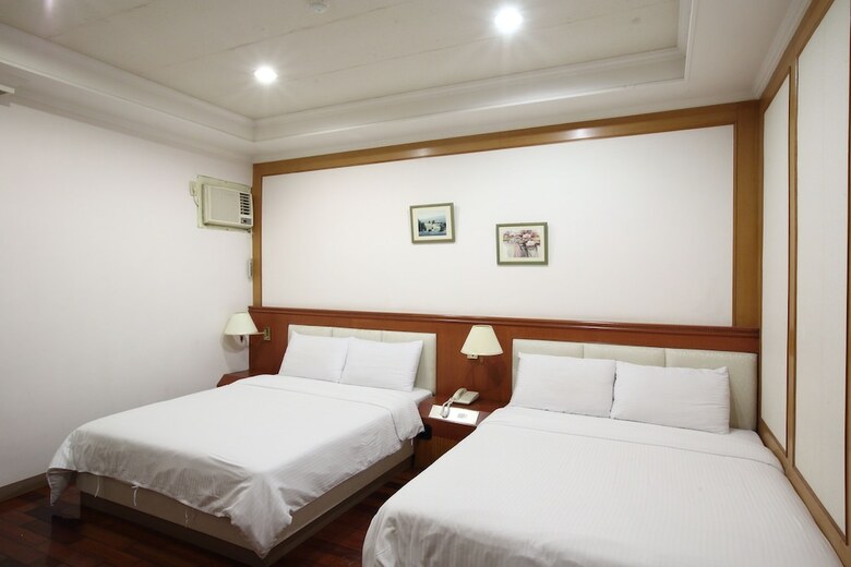Long Shan Hotel