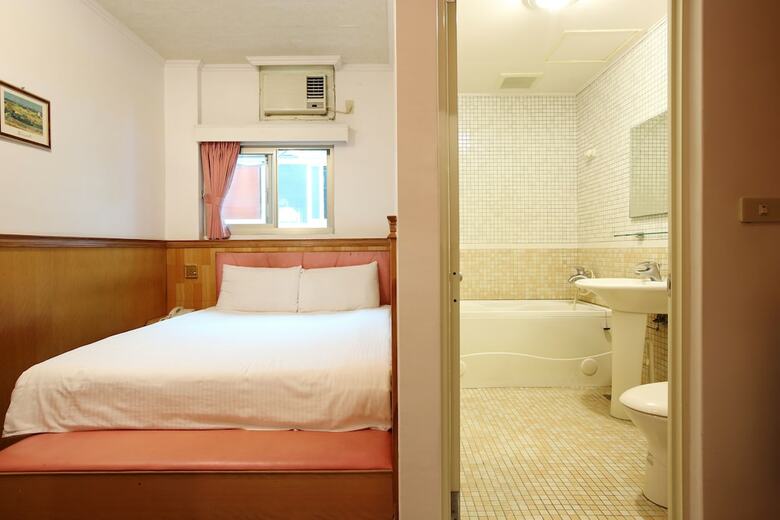 Long Shan Hotel