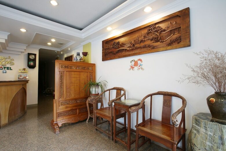 Long Shan Hotel