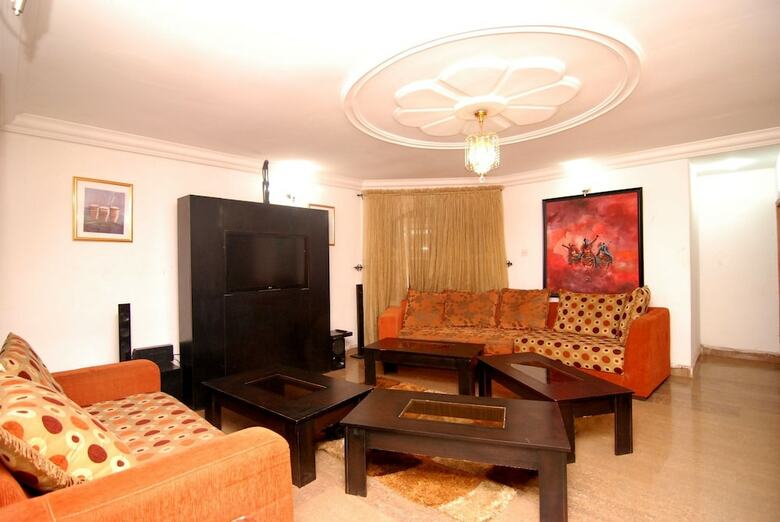 Ajoy Hotel And Suite
