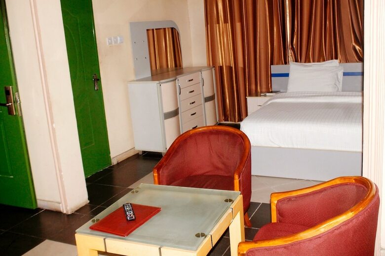 Garden City Marriott Hotel