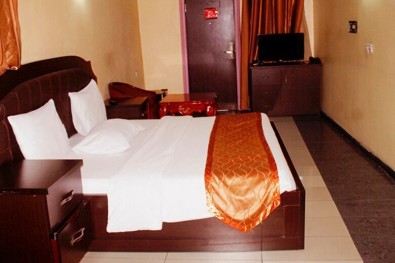 Garden City Marriott Hotel