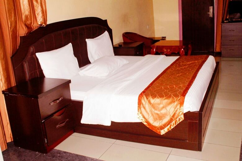 Garden City Marriott Hotel