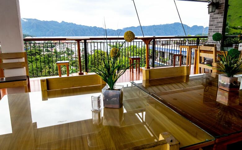 Hotel Skylodge Resort