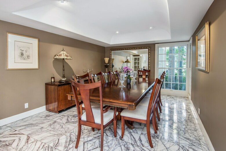 Hollywood Hills Upscale