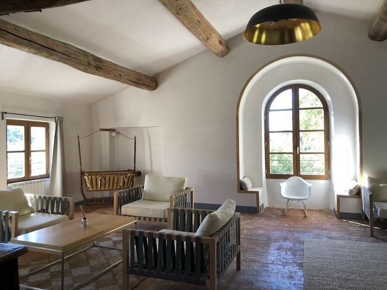 Bed & Breakfast Parenth�se En Luberon