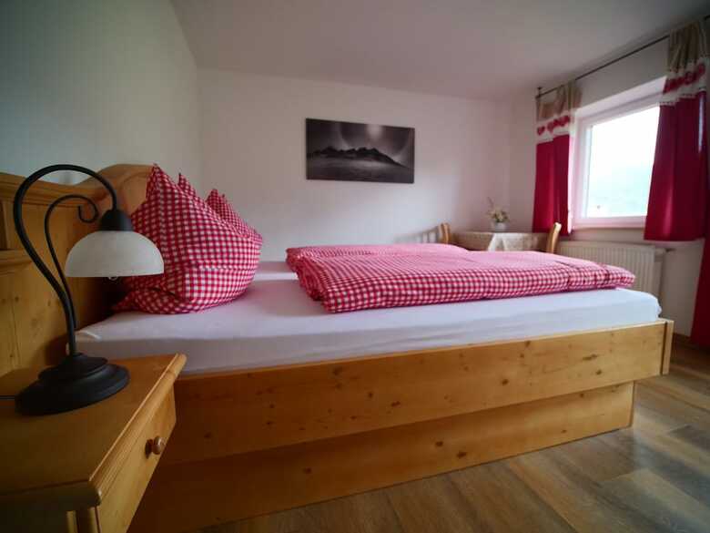 Hotel Gaestehaus Bergwald