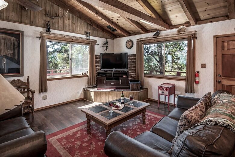 An Amazing View - Three Bedroom Cabin